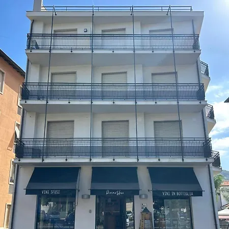 Ponente Blue Appartamenti, 6 Appartement Arma di Taggia