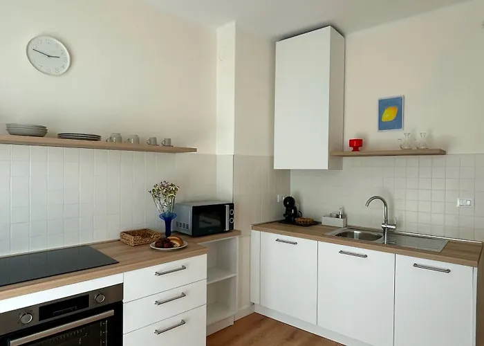 Ponente Blue Appartamenti, 6 Lägenhet *